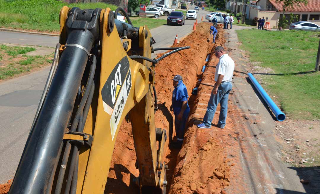 Bocalom leva canalização de água tratada para moradores do Residencial Iolanda que esperavam há 24 anos