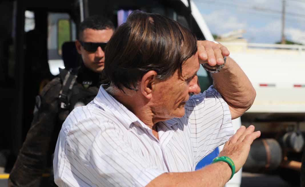 Homem que se apresenta como sósia de Bolsonaro no Acre foi conduzido à sede da PF