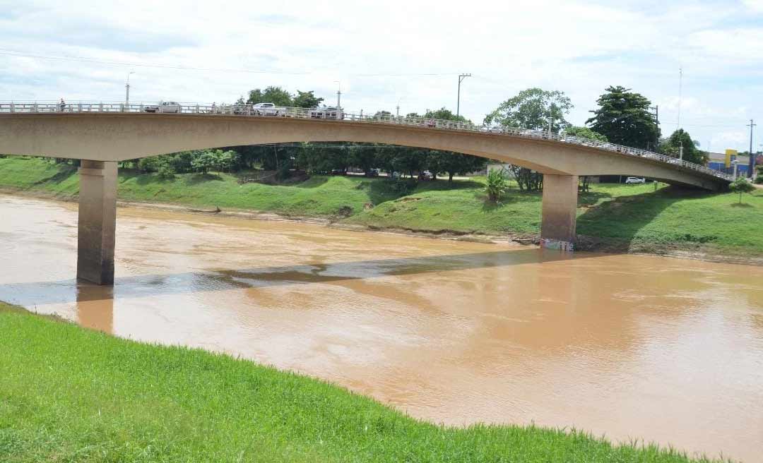 Em Rio Branco, Rio Acre sobe quase dois metros nas últimas 24 horas, alerta Defesa Civil