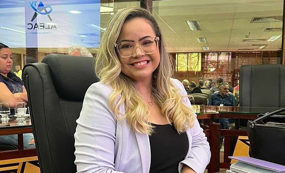 “Eu sonho com uma sociedade sem preconceito e com respeito a todas as pessoas”, diz Michelle Melo ao embarcar para encontro em Brasília