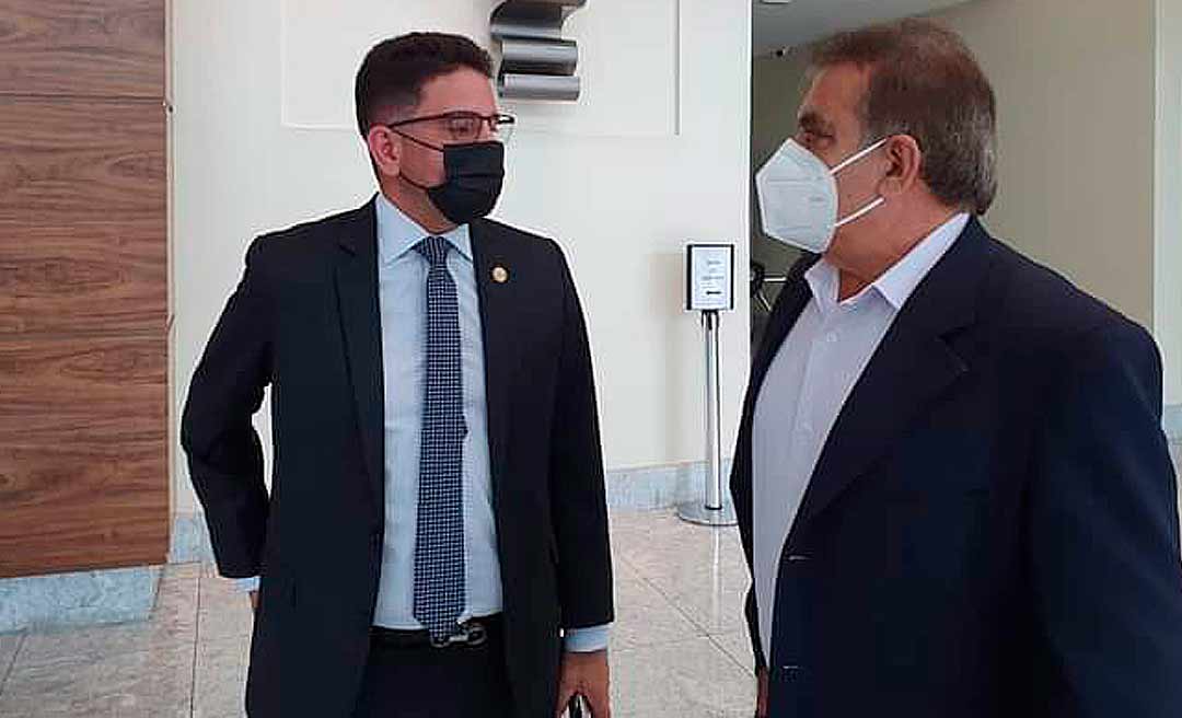 Gladson empossa Bestene na Saneacre com desafio de concluir programas de melhorias nos 22 municípios
