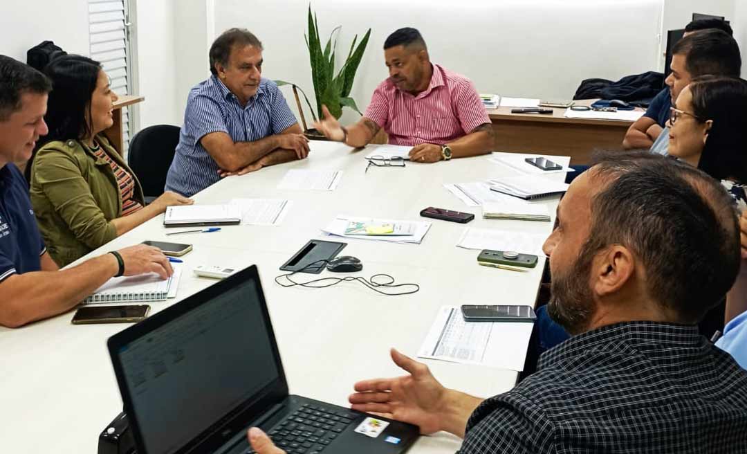 Saneacre e Seplan traçam metas para obras da rede de distribuição de água e esgoto