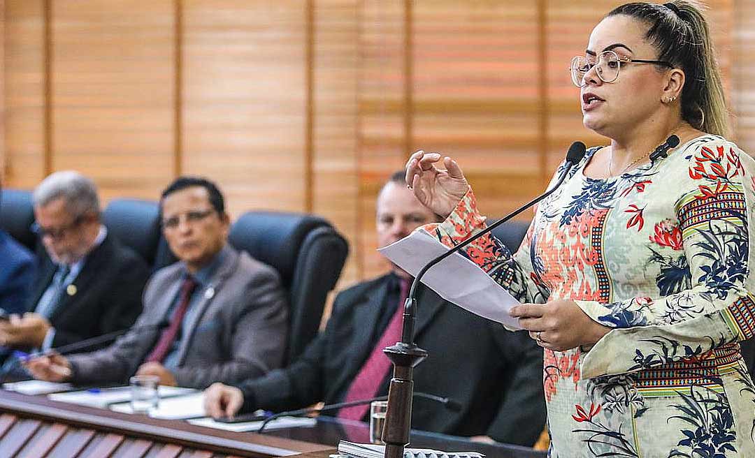 Michelle Melo apresenta Carta de Compromisso da 16ª Legislatura contra a corrupção