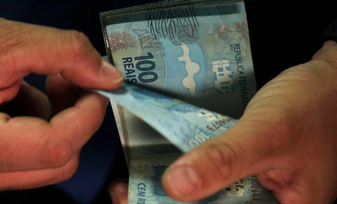 Auxílio Temporário de Saúde de R$ 400 será pago até dezembro; se aprovada, lei terá efeito retroativo a 1º de janeiro deste ano