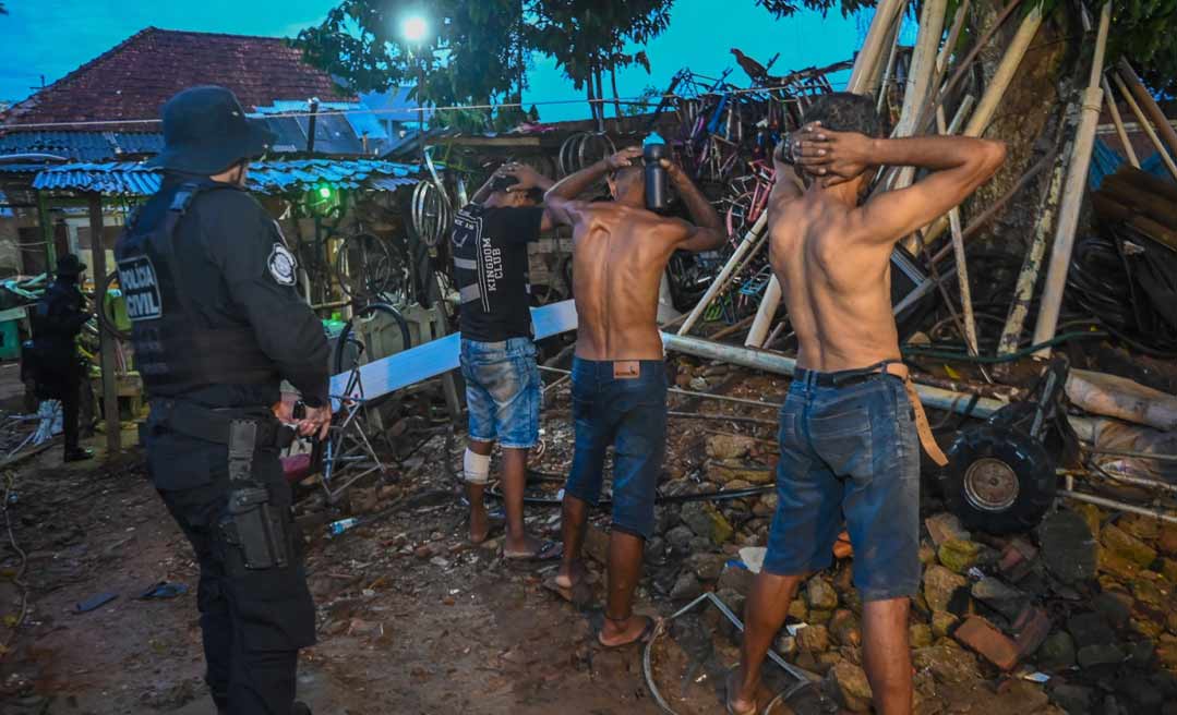 Operação prende três, apreende mais de 100kg de cobre e fecha 10 sucatões clandestinos que atuavam na receptação de cabos e fios elétricos