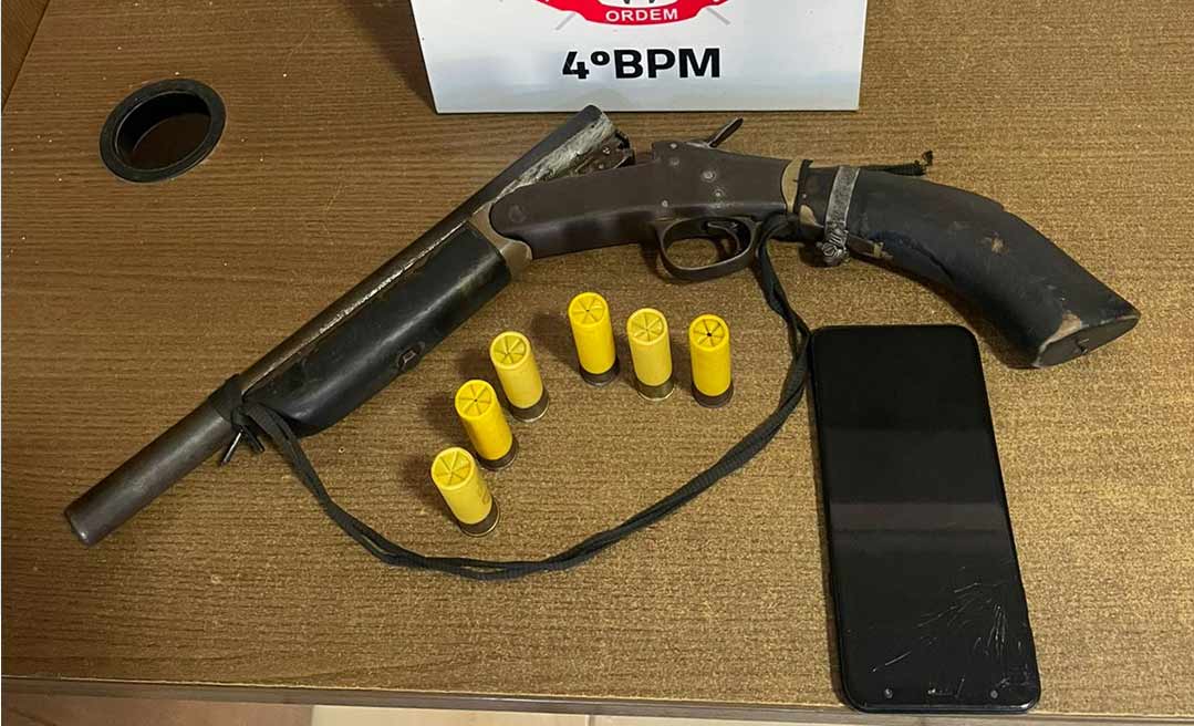 Durante patrulhamento, PM realiza abordagem e acaba prendendo homem por porte ilegal de arma de fogo