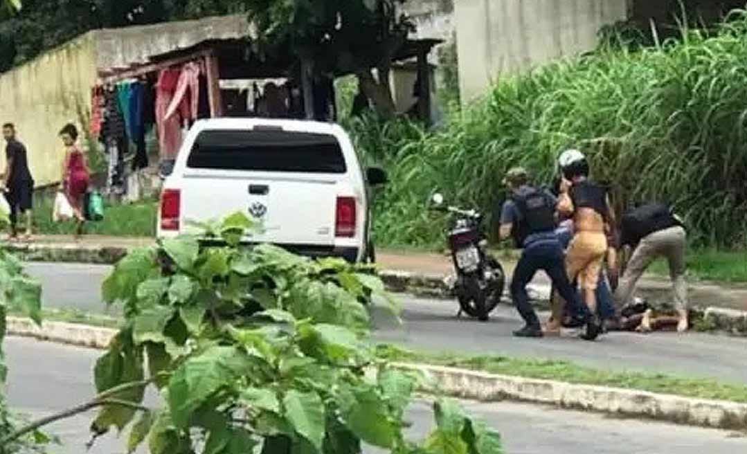 Dupla suspeita de tentar matar homem é presa no bairro Miritizal, em Cruzeiro do Sul