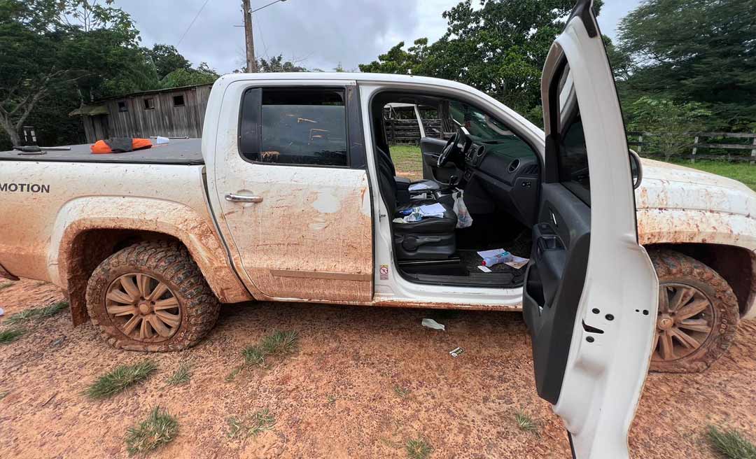 Caminhonete Roubada é Recuperada Pela Polícia Militar No Ramal Brasilbolívia Em Capixaba 9722