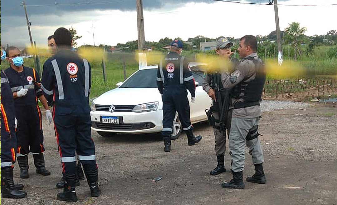 Corpo é encontrado dentro de veículo no estádio Arena da Floresta, em Rio Branco