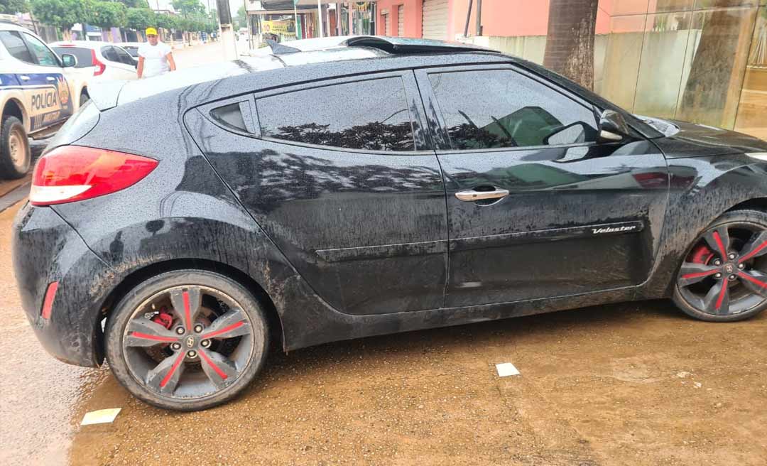 Polícia Militar prende dois suspeitos e recupera veículo roubado do município de Epitaciolândia