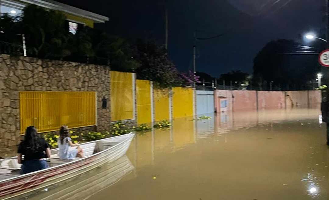 Igarapé atinge casa da prefeita em exercício Marfisa Galvão e do senador Petecão