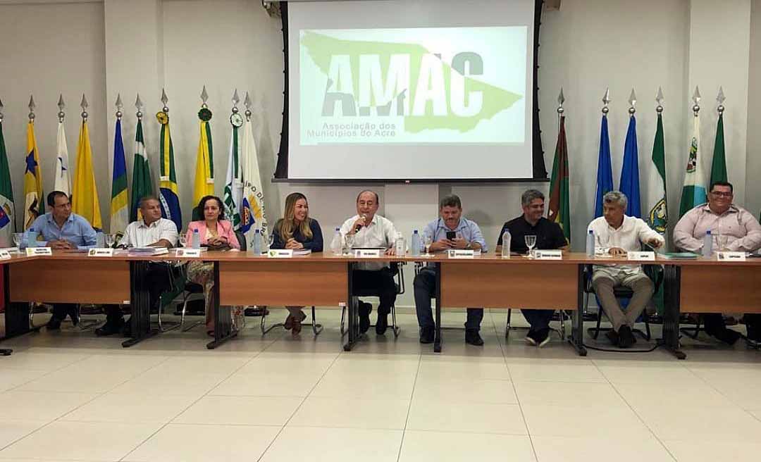 Alan Rick comemora Estatuto do Consórcio Intermunicipal para instalação dos aterros sanitários