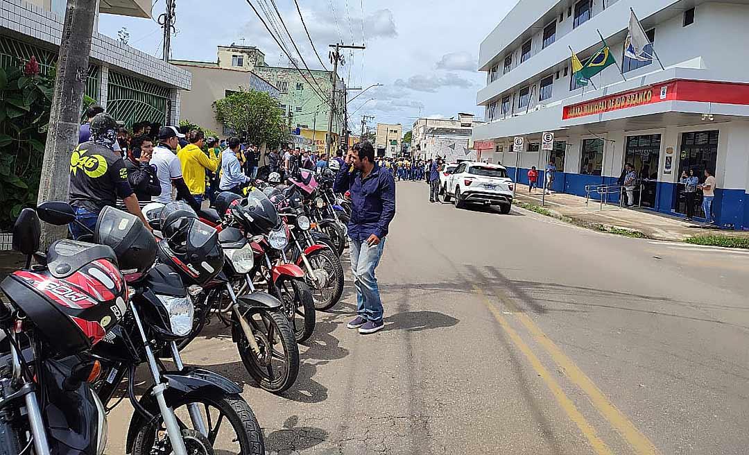 Audiência na Câmara de Vereadores debate regulamentação dos motociclistas por aplicativos na Capital