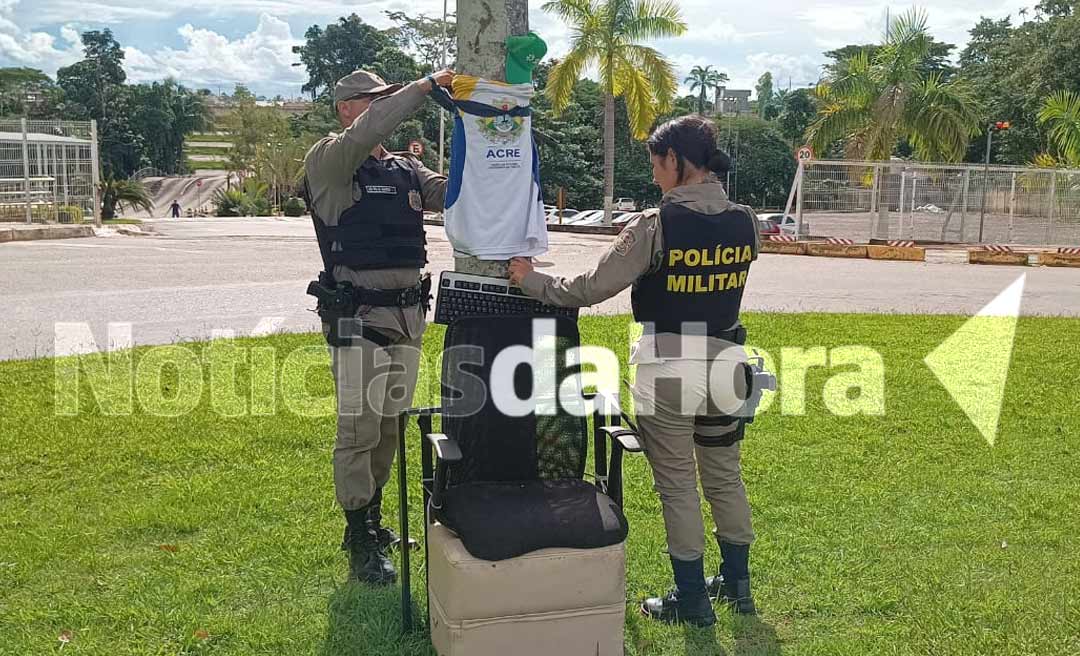 Suposto aviso de massacre em escolas colocado em rotatória no Bairro da Paz é desmontado pela PM do Acre