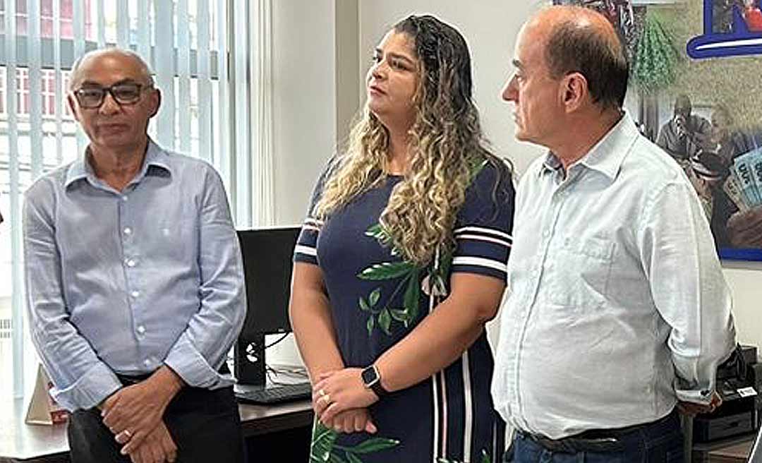 Entre Petecão e Bocalom, Pastor Bezerrinha escolhe ficar com o prefeito