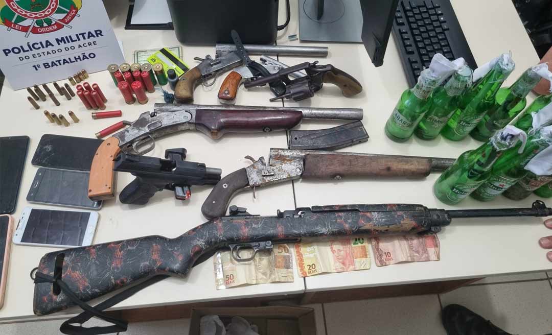 PM apreende sete armas de fogo e detém cinco pessoas em ocorrência no bairro Carandá