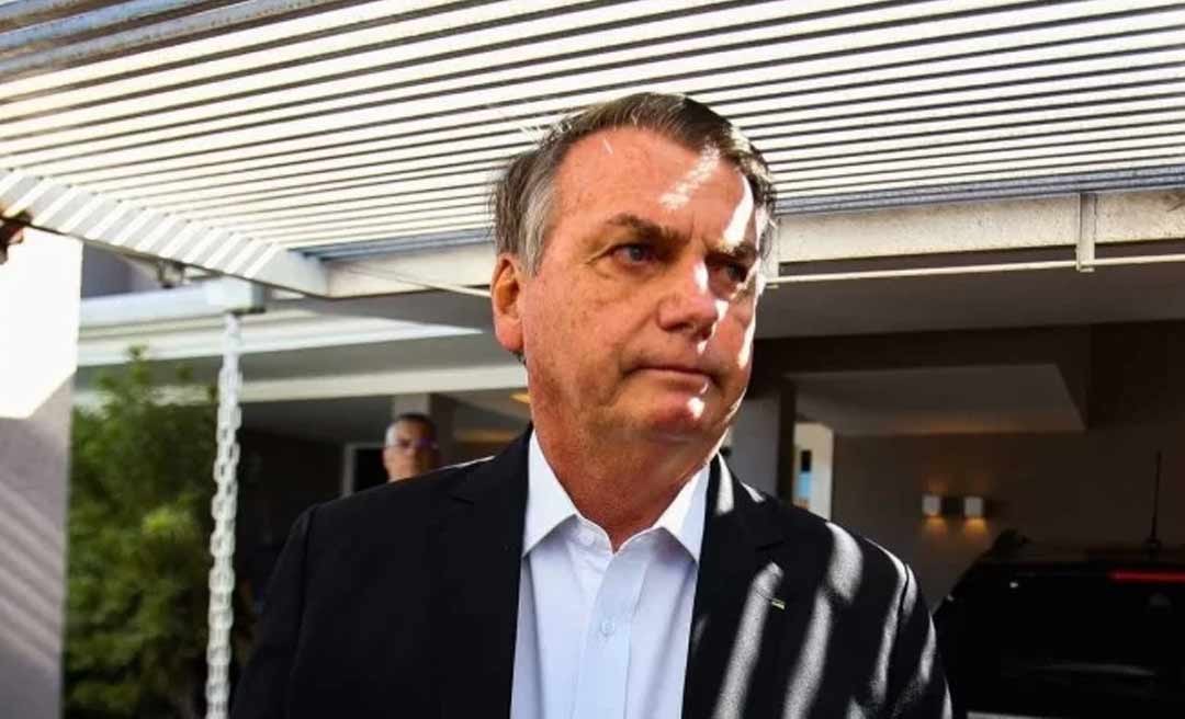 PF não apreendeu passaporte de Bolsonaro durante busca e apreensão