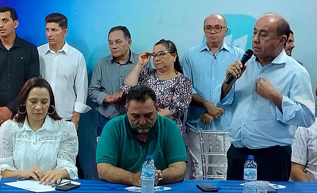 "Meu coração é do 11. Não tenho motivo nenhum pra me afastar desse partido", dispara Bocalom em posse de Socorro Neri