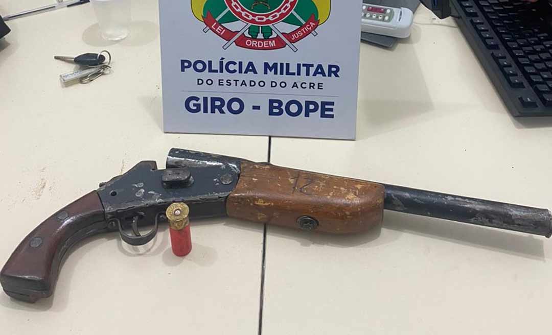 Bandidos que trafegavam em moto roubada são interceptados pela Polícia Militar no bairro Santa Inês