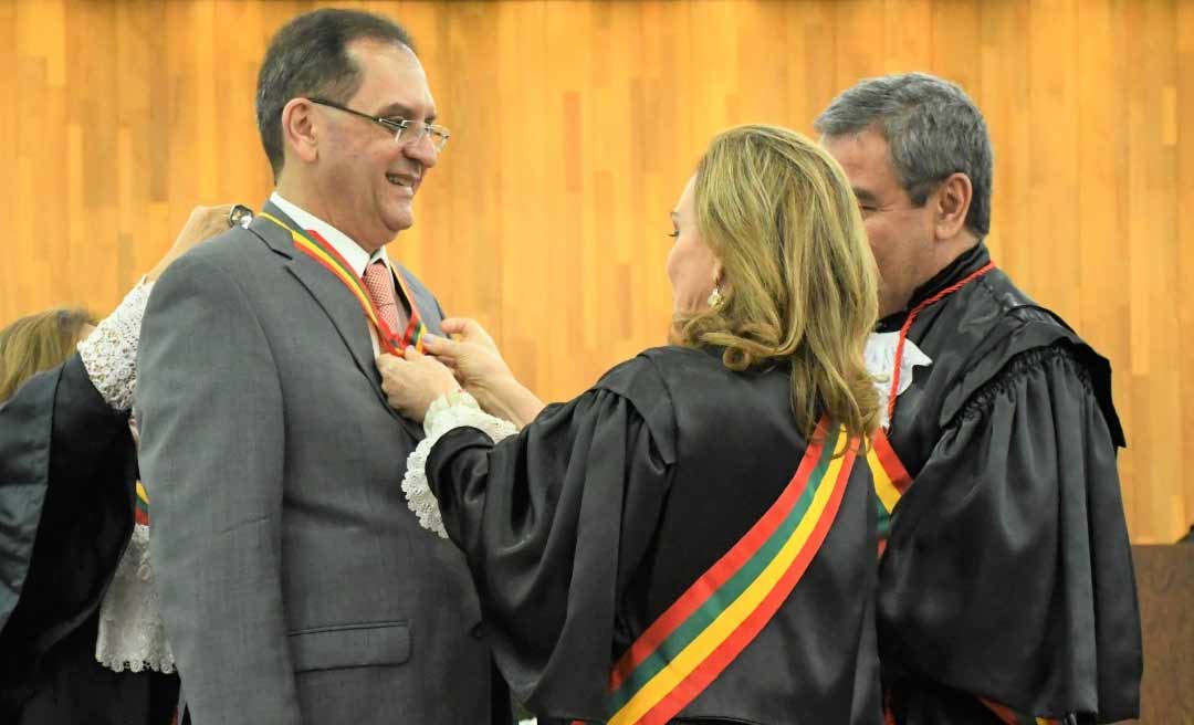 TJAC homenageia ministro do STJ, Reynaldo da Fonseca, em reconhecimento a contribuição à Justiça brasileira