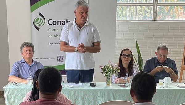 Petecão participa de encontro das Cooperativas e Associações de Produtores Rurais do Acre