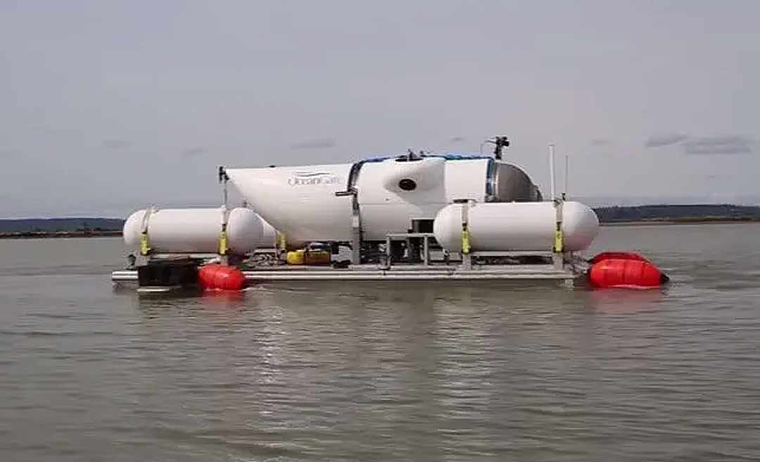 Submarino que levava turistas aos destroços do Titanic desaparece no Atlântico