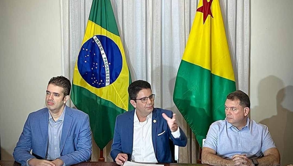 Gladson anuncia antecipação da 1ª parcela do 13º e pagamento de prêmio de valorização a servidores