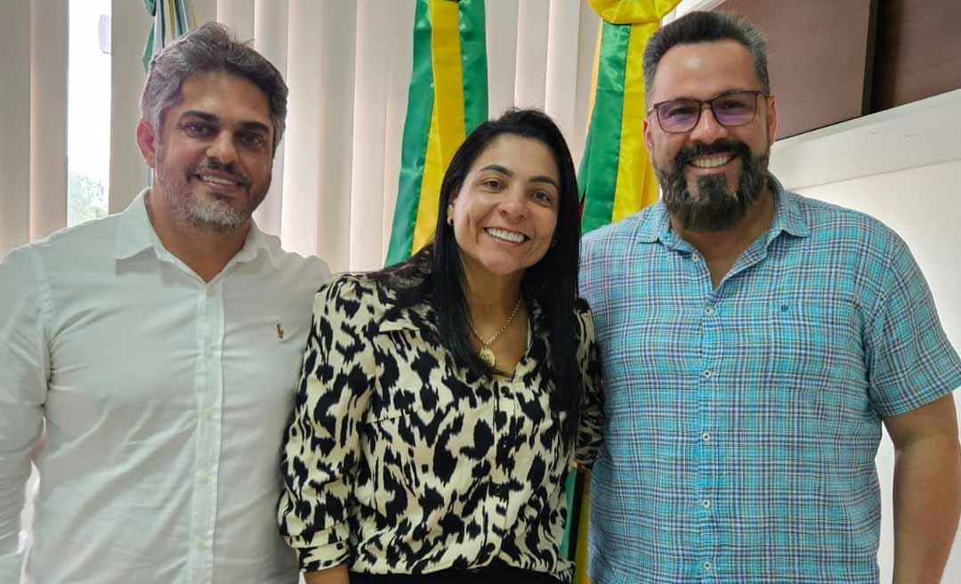 Rosana Gomes recebe Alan Rick na Prefeitura do Quinari e discutem construção de aterro sanitário