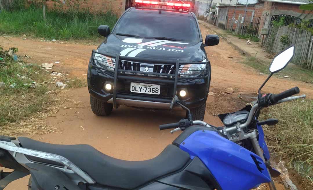 Investigadores da Polícia Civil recuperam motocicleta proveniente de tentativa de sequestro em Rio Branco