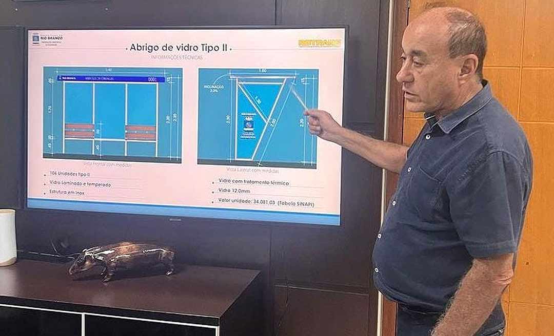 Bocalom fala em construir 136 pontos de ônibus em aço inox e vidro e 300 de concreto