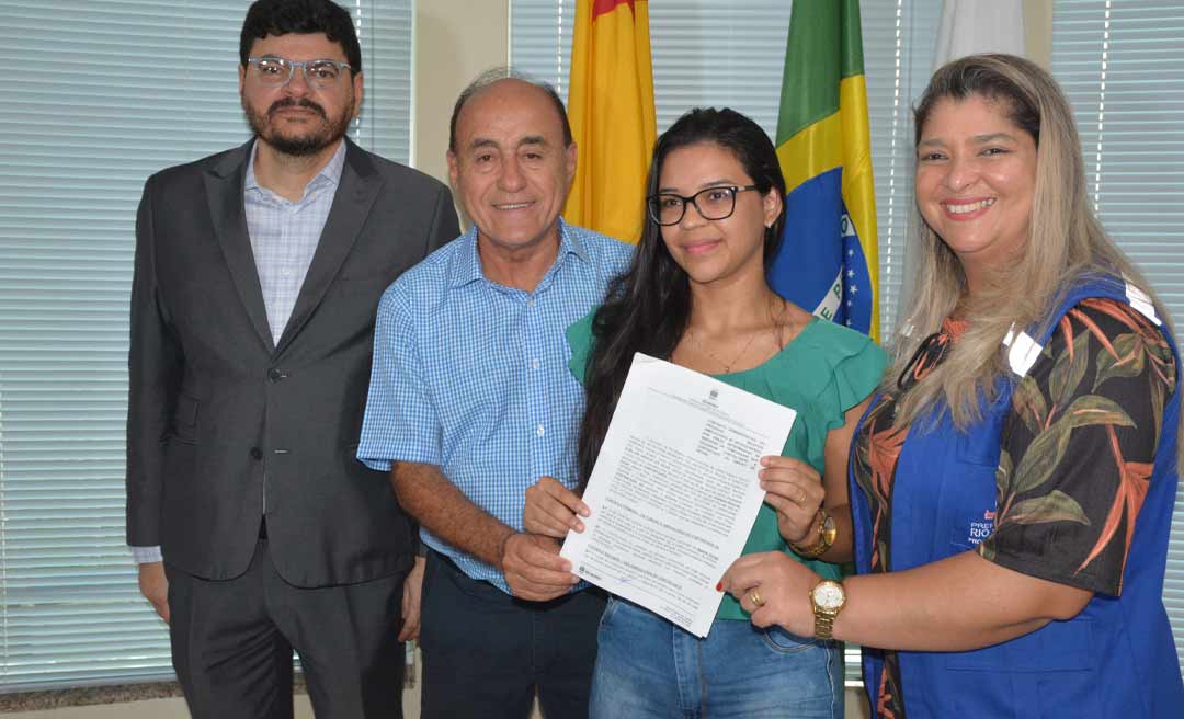 Prefeito Bocalom empossa 21 servidores contratados por meio de Processo Seletivo na Capital