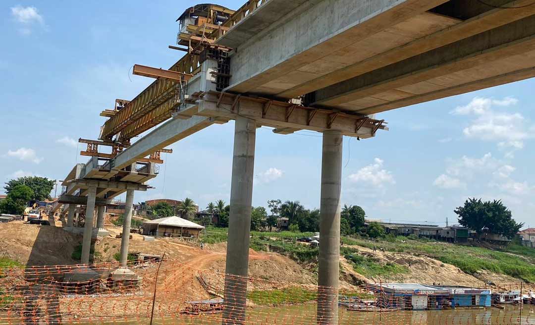 Governo trabalha no vão central da ponte do Segundo Distrito de Sena Madureira