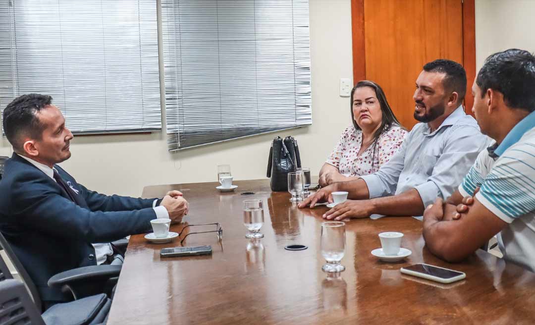 Adailton Cruz recebe prefeito Naudo Ribeiro e anuncia emendas para melhorar a saúde no município de Jordão