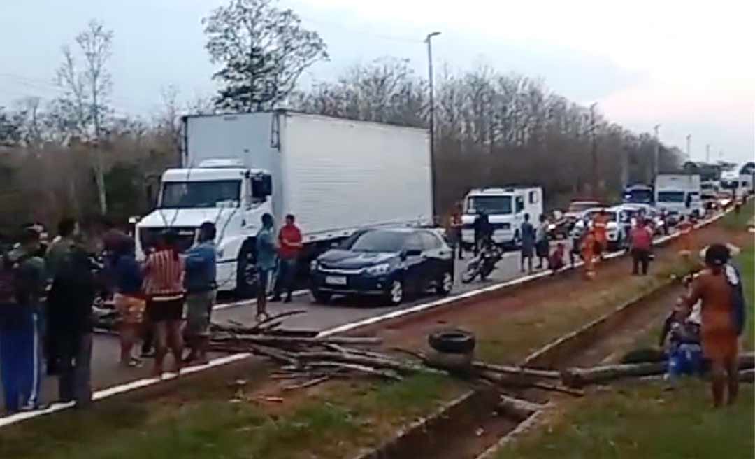 Estrada do Aeroporto é interditada por manifestantes