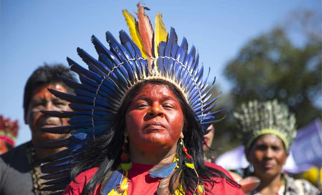 Ministra dos Povos Indígenas, Sônia Guajajara participa de festival indígena em aldeia em Tarauacá