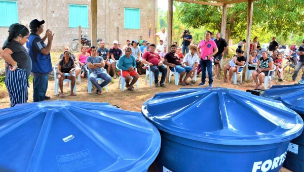 Prefeitura de Rio Branco faz mais uma entrega de kits hortas para os produtores rurais