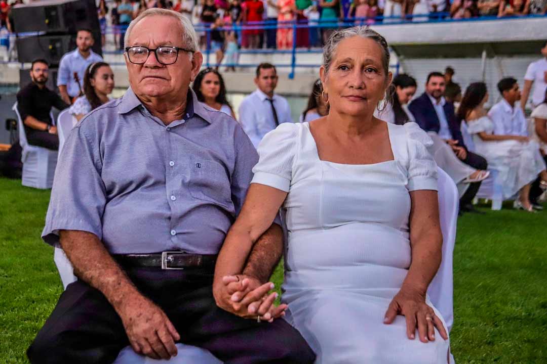 Casamento Coletivo na Expoacre Juruá une centenas de casais em noite memorável