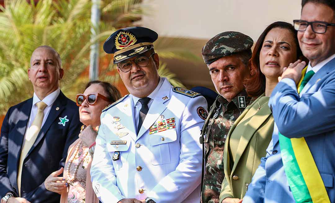 Desfile de 7 de Setembro aquece a Avenida Getúlio Vargas