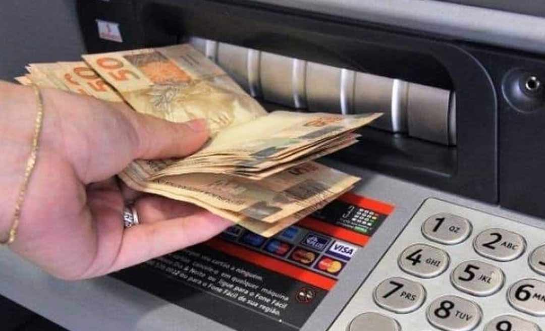 Saques da poupança em agosto superam depósitos em R$ 10,1 bilhões