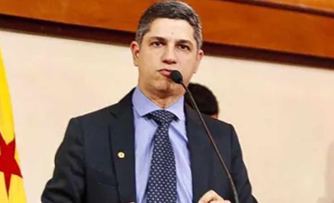 Deputado Fagner Calegário questiona governo sobre terceirizadas: “até quando?”