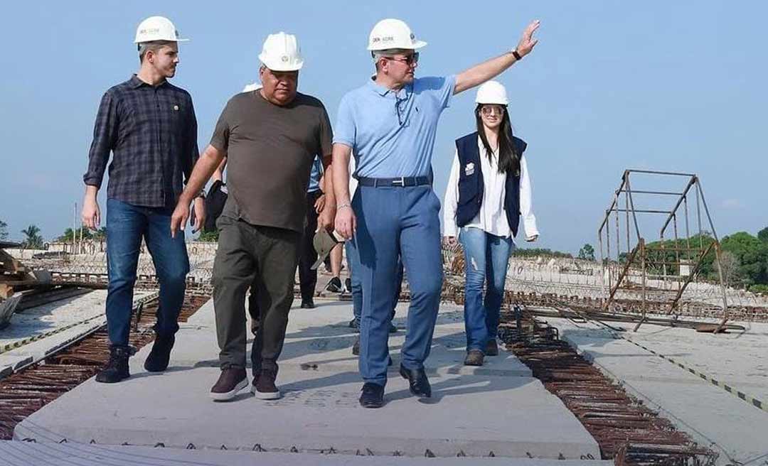 Com Mazinho, Gladson visita construção da Ponte do 2º Distrito de Sena Madureira e avisa que obra está com mais 70% de execução