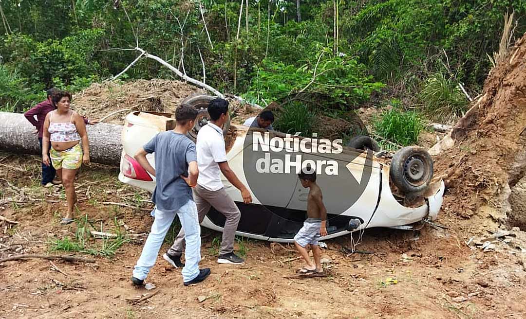 Condutor perde o controle do veículo após pneu estourar na estrada de Porto Acre