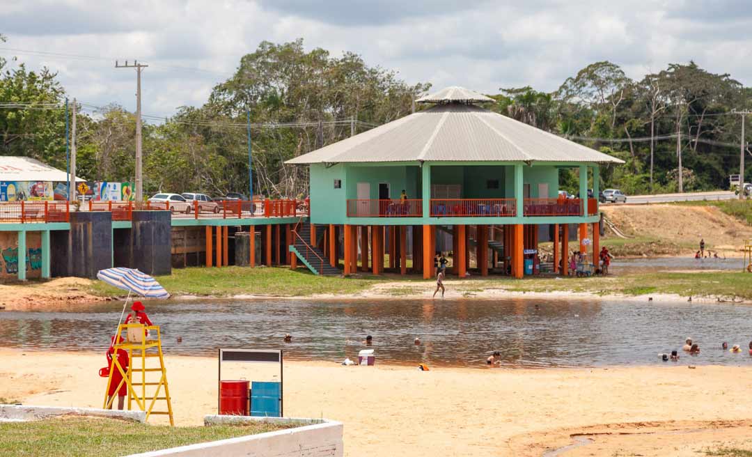 Zequinha entrega Igarapé Preto revitalizado e garante novos investimentos no balneário