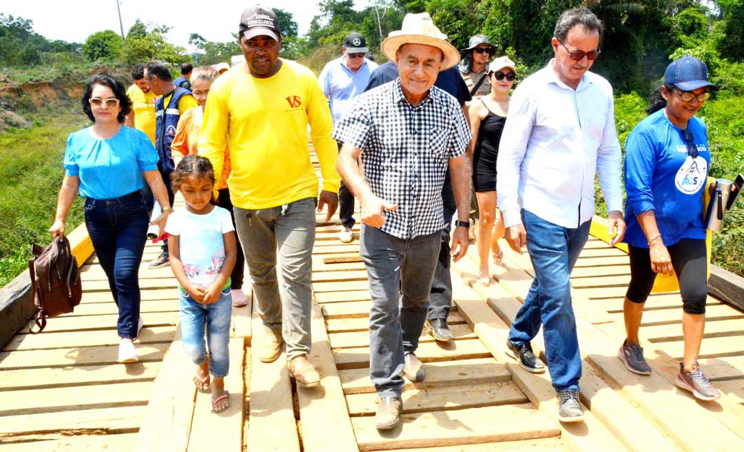 Bocalom assina ordem de serviço para construção da ponte do Igarapé Caipora