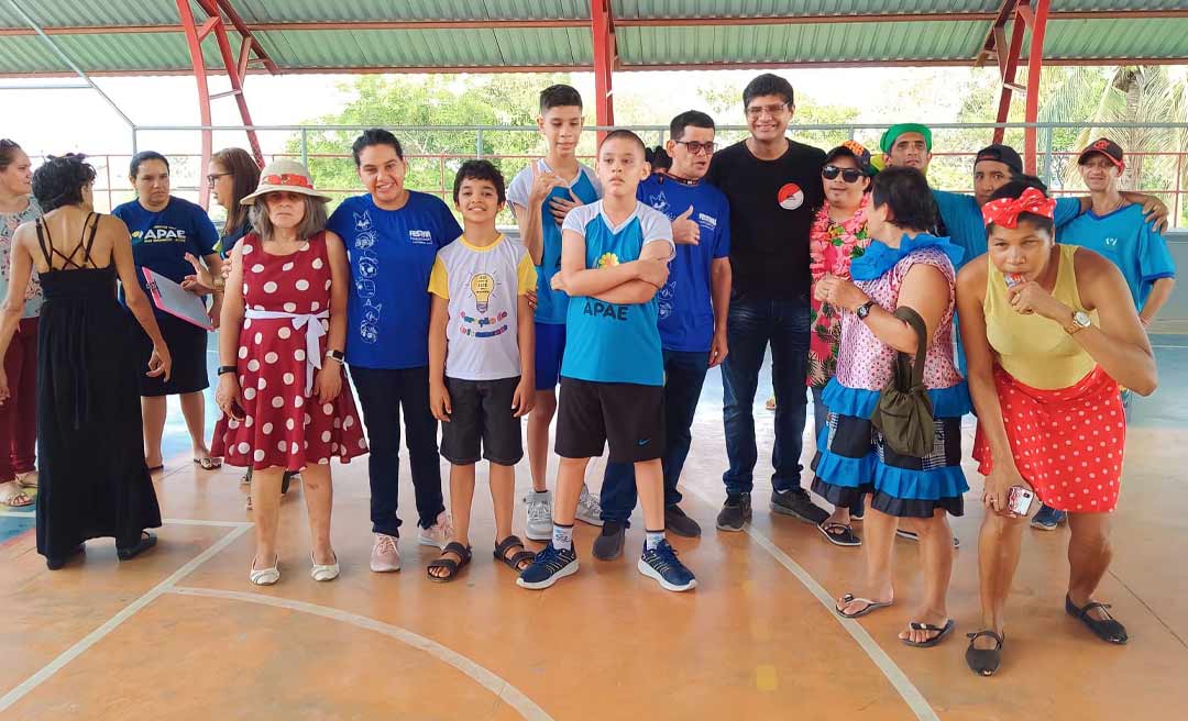 Apae Rio Branco comemora Dia das Crianças com diversas atividades recreativas com os alunos