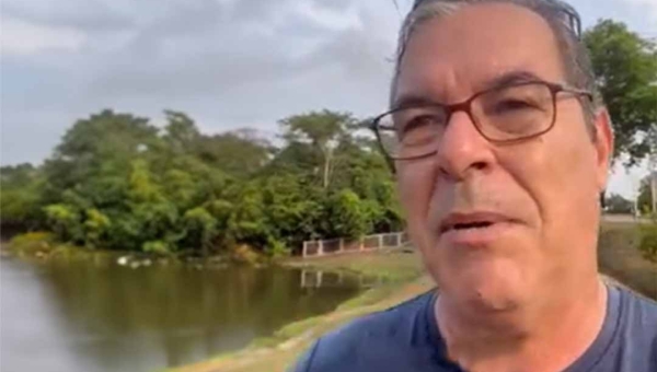 Enquanto Jorge Viana reclama do visual de postes instalados no Parque do Tucumã, Bocalom cuida de detalhes do 1001 Dignidades