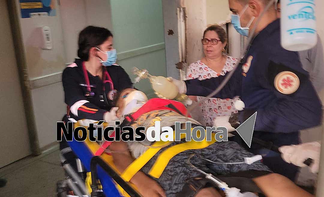 Embriago, motorista foge após colidir contra motocicleta e deixa nove pessoas feridas