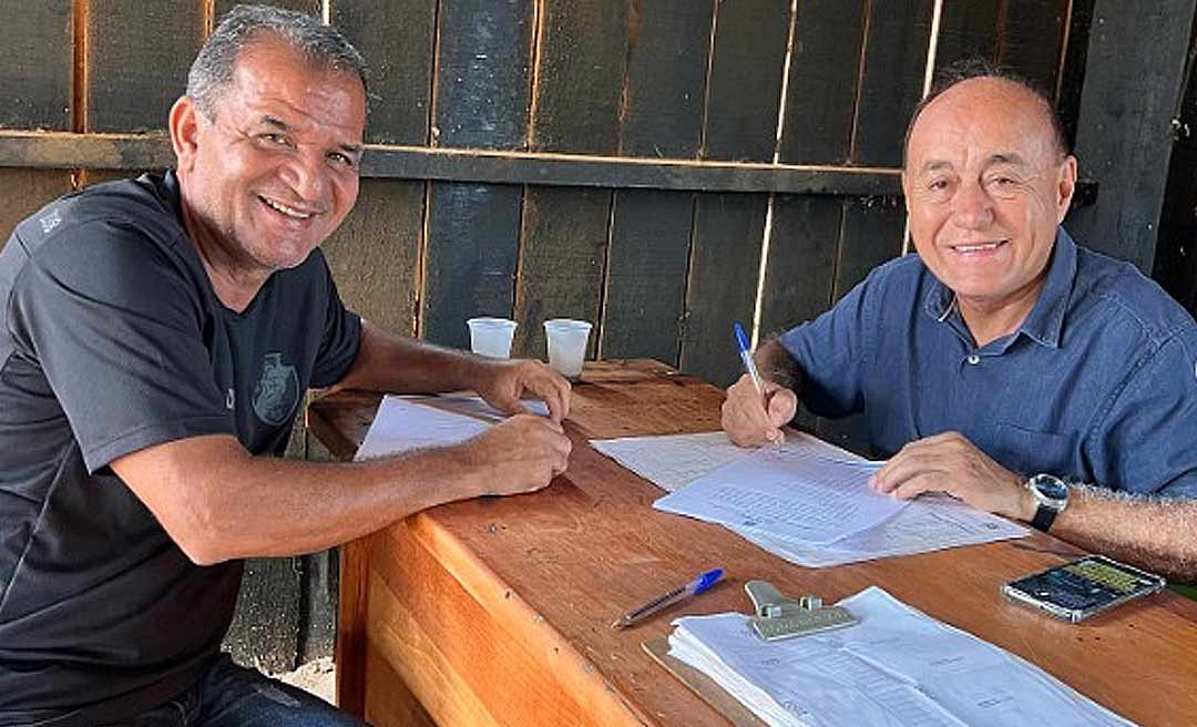 Tião Bocalom assina resolução que garante aumento de salários de funcionários da Emurb