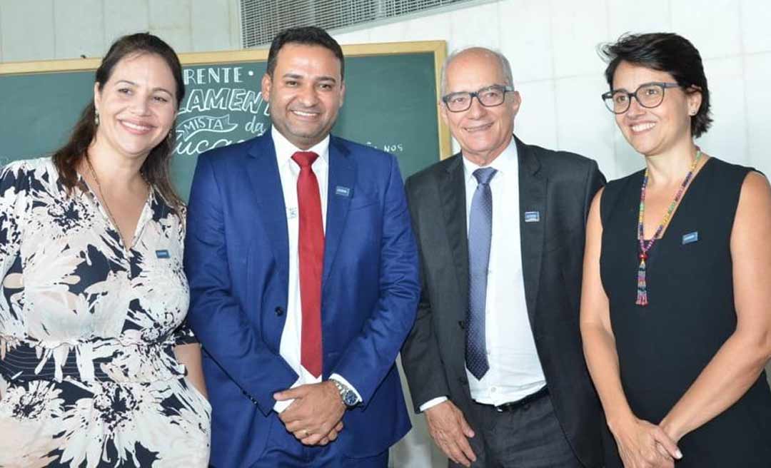 Educação e Sefaz participam de encontro de Compromisso pela Valorização dos Professores, em Brasília