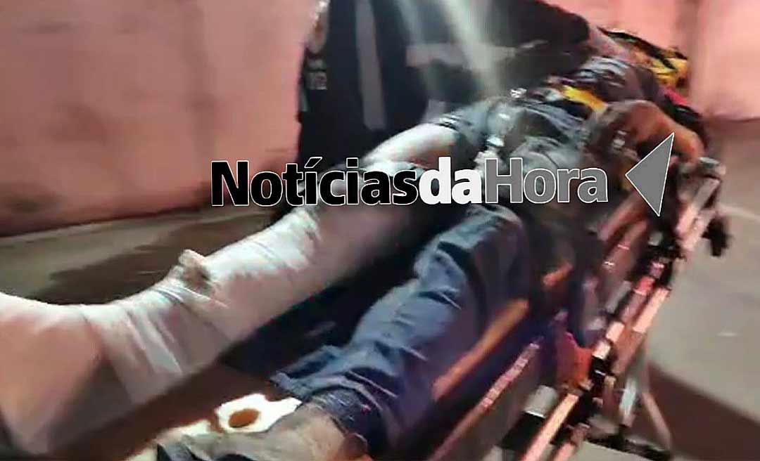 No Bujari, motociclista colide contra carro e sofre fraturas na clavícula e perna